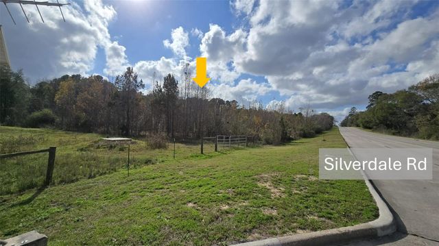 1151 Silverdale Street, Conroe, TX 77301