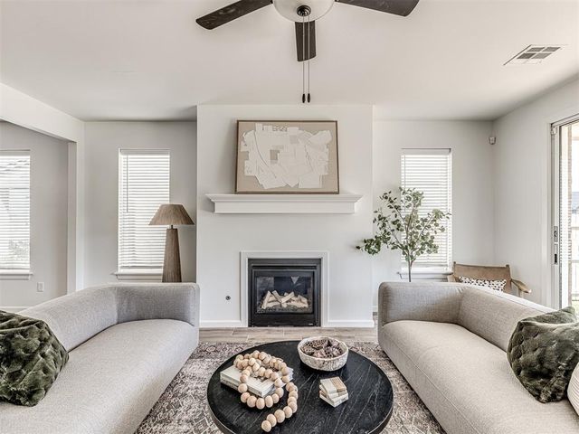 14524 Giverny Lane, Yukon, OK 73099