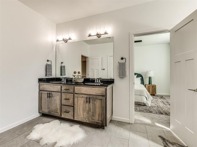 14524 Giverny Lane, Yukon, OK 73099