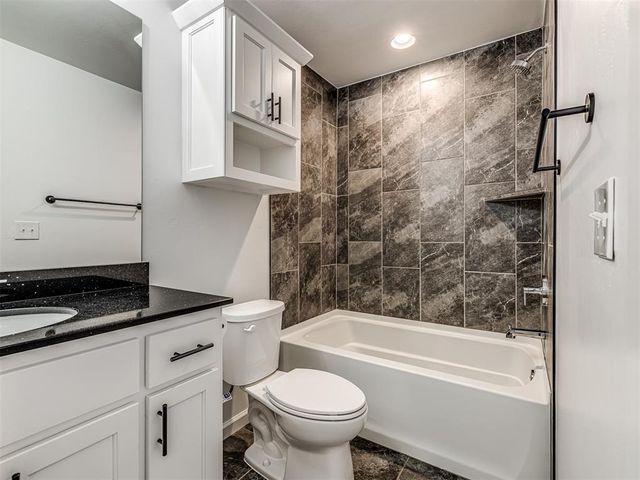 14524 Giverny Lane, Yukon, OK 73099