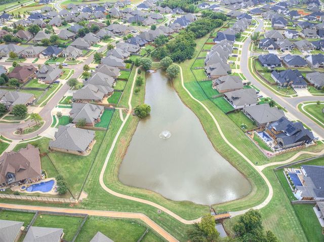 14524 Giverny Lane, Yukon, OK 73099