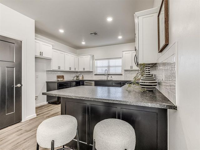 14524 Giverny Lane, Yukon, OK 73099