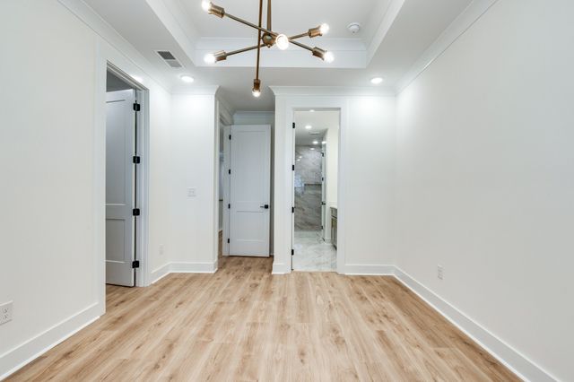 669A Westboro Dr, Nashville, TN 37209