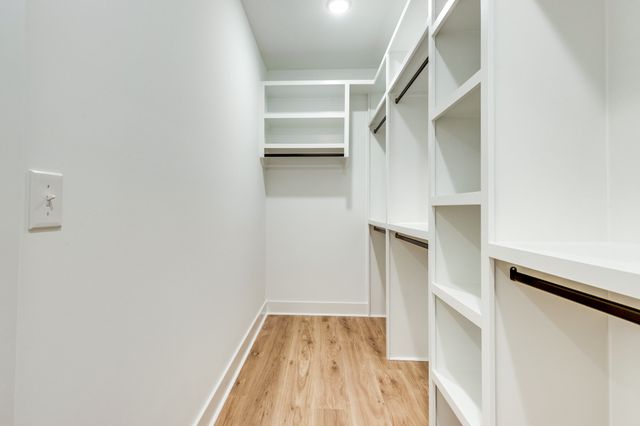 669A Westboro Dr, Nashville, TN 37209