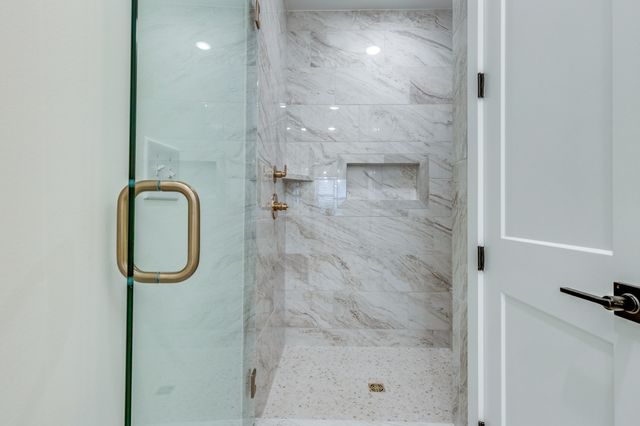 669A Westboro Dr, Nashville, TN 37209