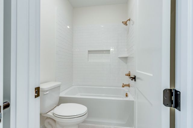 669A Westboro Dr, Nashville, TN 37209