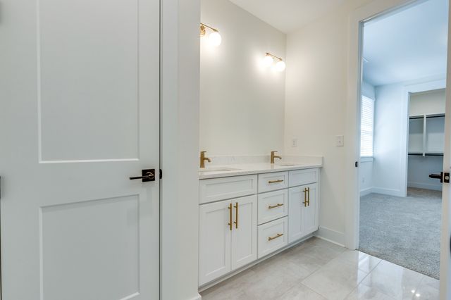 669A Westboro Dr, Nashville, TN 37209