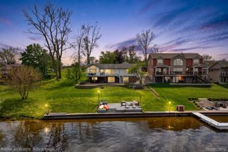 13980 Grandpoint Circle, Somerset Township, MI 49233