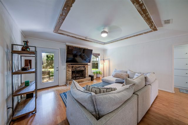 5410 Prince Drive, Lake Dallas, TX 75065