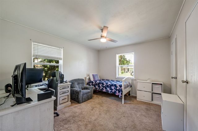 5410 Prince Drive, Lake Dallas, TX 75065