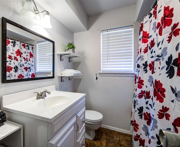 5410 Prince Drive, Lake Dallas, TX 75065