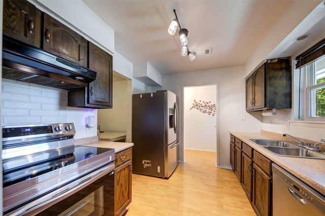 5410 Prince Drive, Lake Dallas, TX 75065