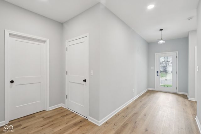 8355 Fieldfare Way, Indianapolis, IN 46237