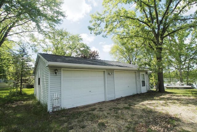 W5400 Buffalo Drive, Montello, WI 53949