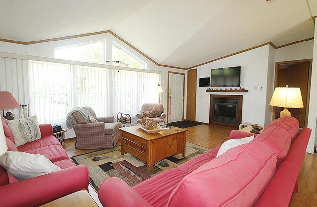 W5400 Buffalo Drive, Montello, WI 53949