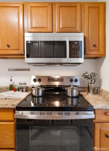 30 Quickstep Lane 2, San Francisco, CA 94115