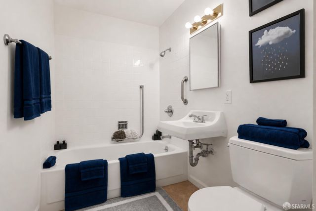 30 Quickstep Lane 2, San Francisco, CA 94115