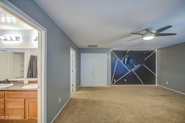 10817 W PIERSON Street, Phoenix, AZ 85037