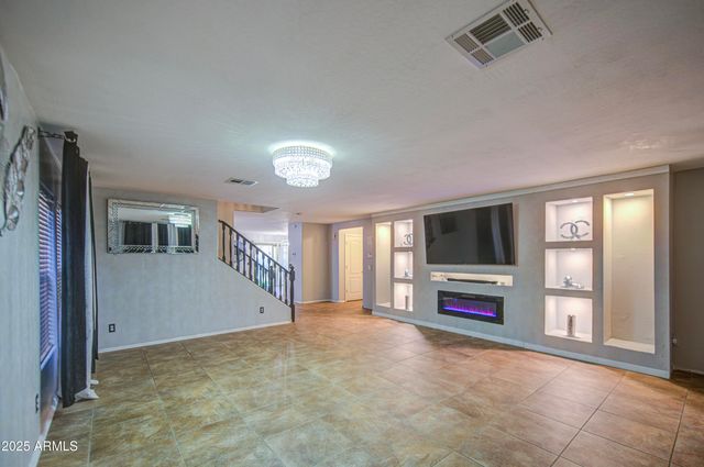 10817 W PIERSON Street, Phoenix, AZ 85037