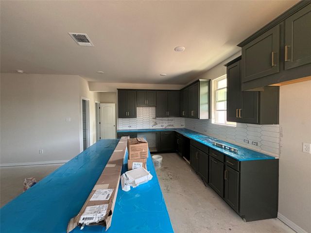 116 Brislecone PASS, Hutto, TX 78634