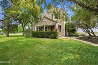 24870 W River Road, Perrysburg, OH 43551