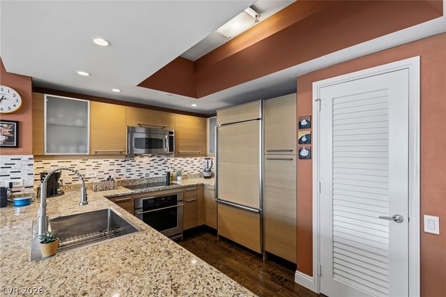 222 Karen Avenue 2701, Las Vegas, NV 89109