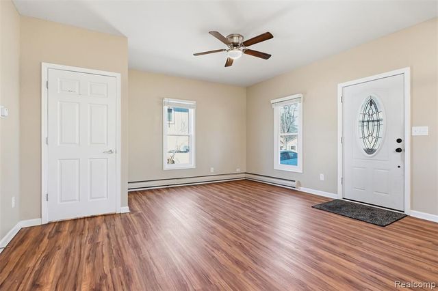 532 E Broad Street, Linden, MI 48451