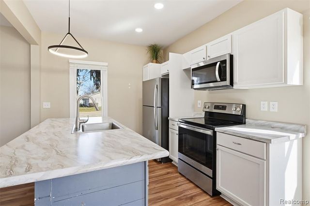 532 E Broad Street, Linden, MI 48451