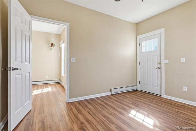 532 E Broad Street, Linden, MI 48451