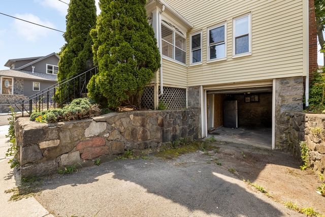 616 Adams St, Quincy, MA 02169