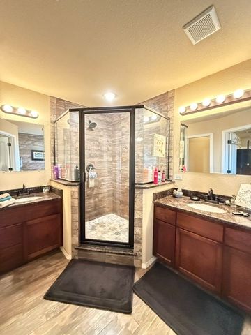 200 Honeysuckle Street, Alma, AR 72921