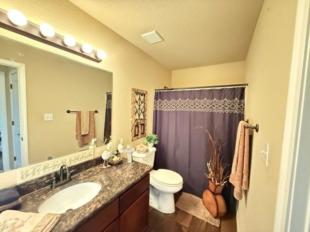 200 Honeysuckle Street, Alma, AR 72921