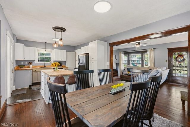 1605 Warren Road, Lakewood, OH 44107