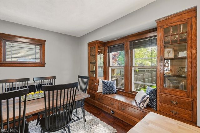 1605 Warren Road, Lakewood, OH 44107