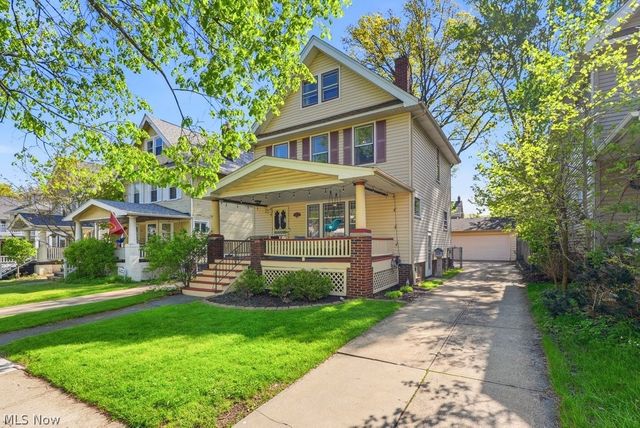 1605 Warren Road, Lakewood, OH 44107