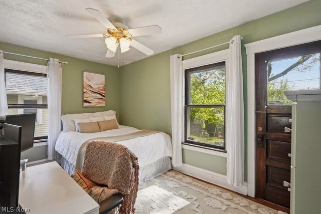 1605 Warren Road, Lakewood, OH 44107