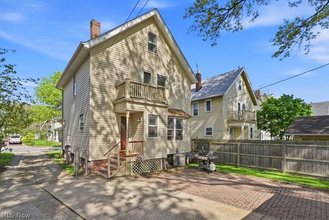 1605 Warren Road, Lakewood, OH 44107
