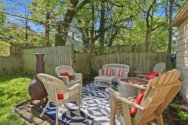 1605 Warren Road, Lakewood, OH 44107