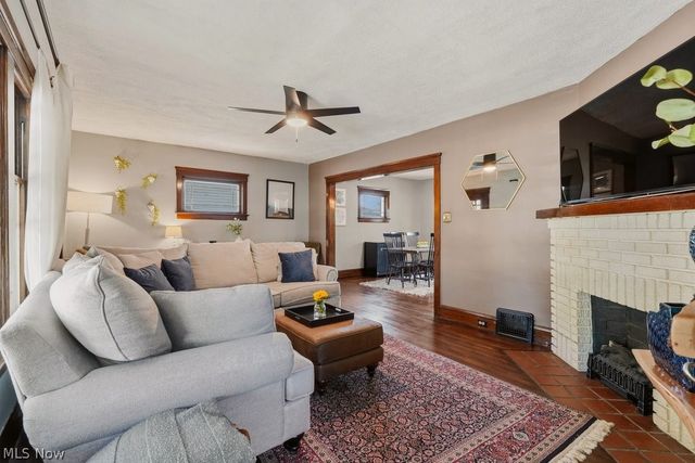 1605 Warren Road, Lakewood, OH 44107