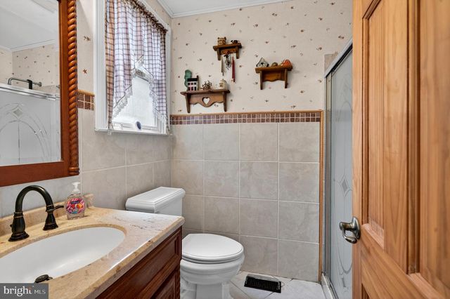 1201 CRANE DR, Cherry Hill, NJ 08003