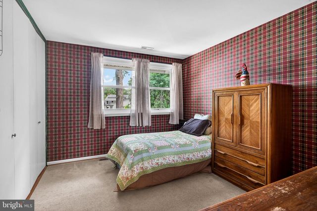 1201 CRANE DR, Cherry Hill, NJ 08003