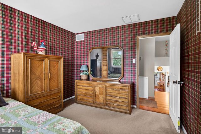 1201 CRANE DR, Cherry Hill, NJ 08003