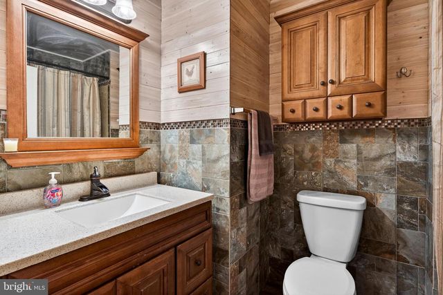 1201 CRANE DR, Cherry Hill, NJ 08003