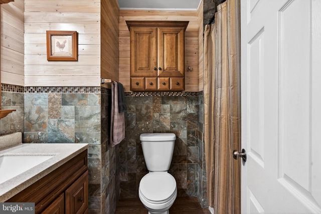 1201 CRANE DR, Cherry Hill, NJ 08003