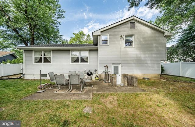1201 CRANE DR, Cherry Hill, NJ 08003