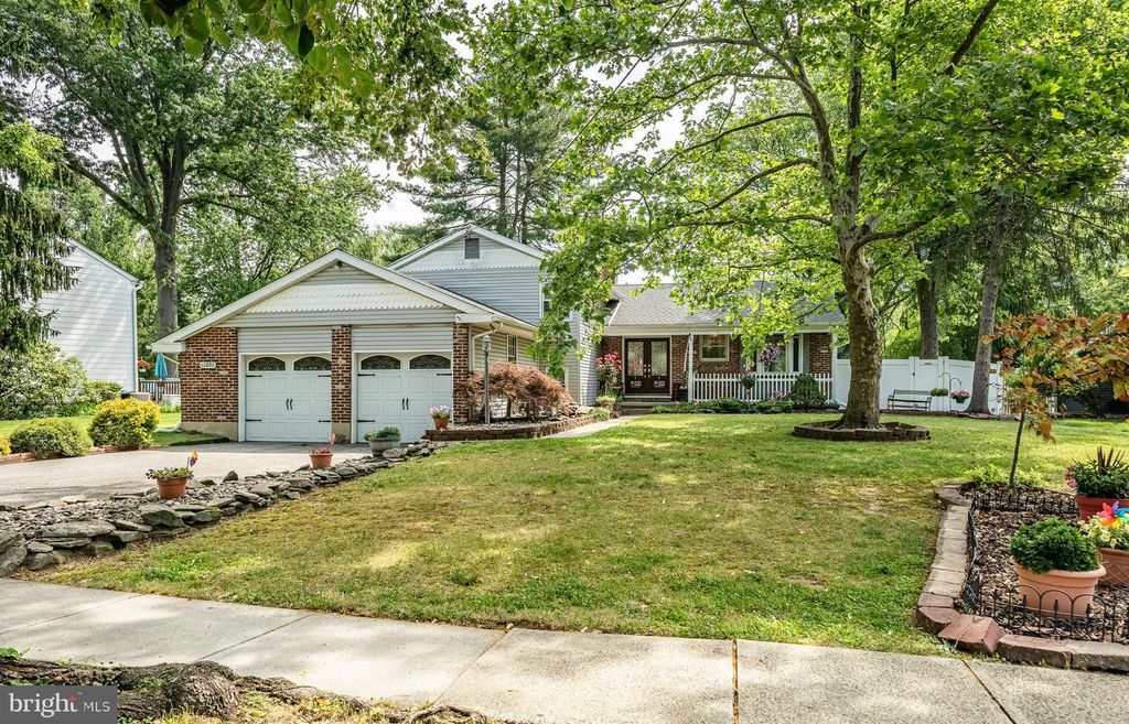 1201 CRANE DR, Cherry Hill, NJ 08003