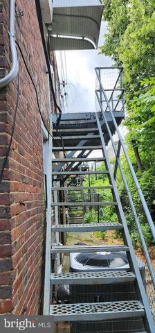 6137 W JEFFERSON ST, Philadelphia, PA 19151