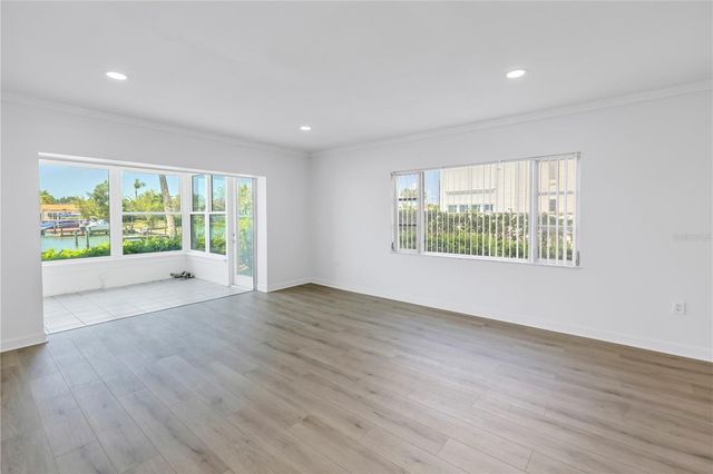 270 SKIFF POINT A5, Clearwater Beach, FL 33767