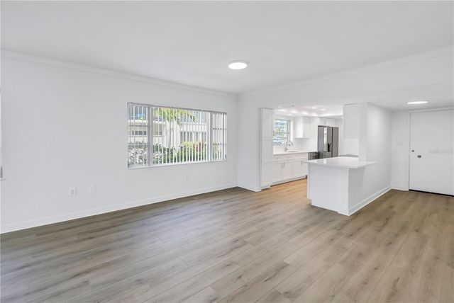 270 SKIFF POINT A5, Clearwater Beach, FL 33767