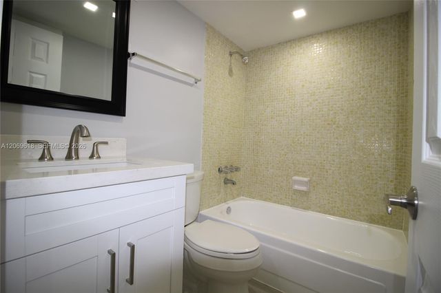 8701 SW 141st Street K6, Palmetto Bay, FL 33176